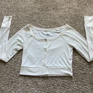 Old Navy cropped long sleeve shirt